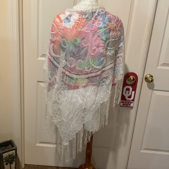 Scarf Bundle of 4. - Picture 8 of 12